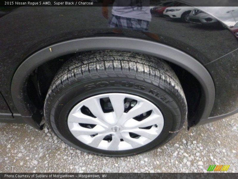 Super Black / Charcoal 2015 Nissan Rogue S AWD