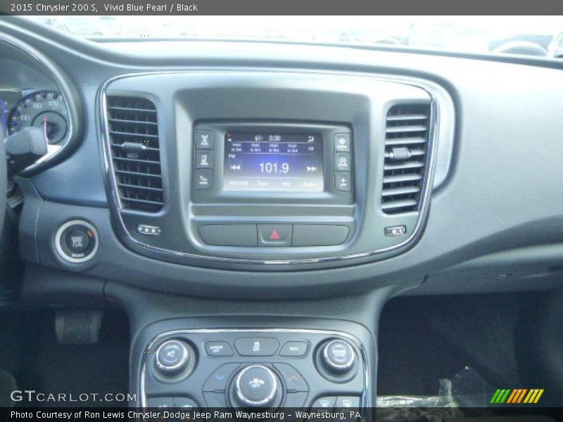 Vivid Blue Pearl / Black 2015 Chrysler 200 S