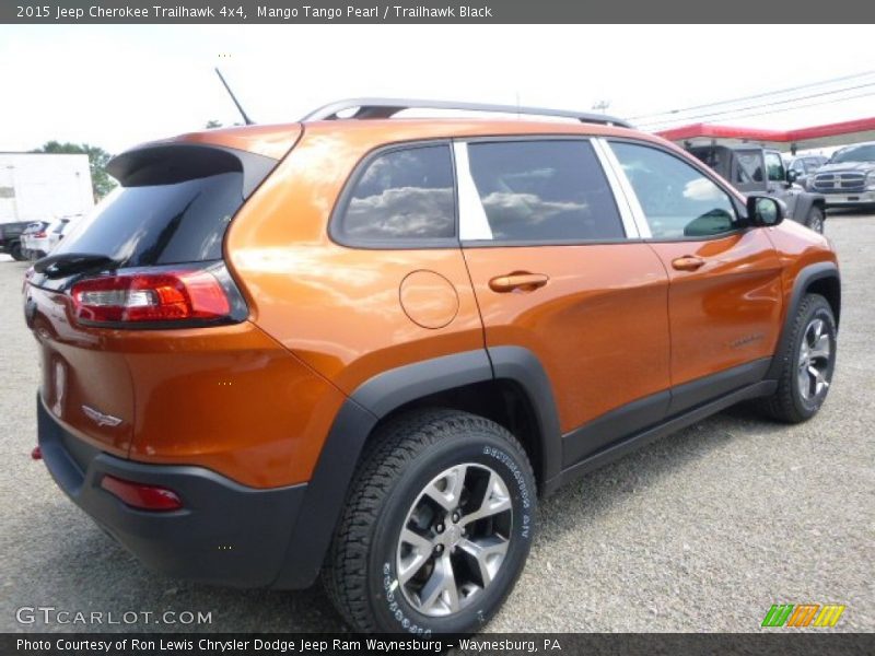 Mango Tango Pearl / Trailhawk Black 2015 Jeep Cherokee Trailhawk 4x4