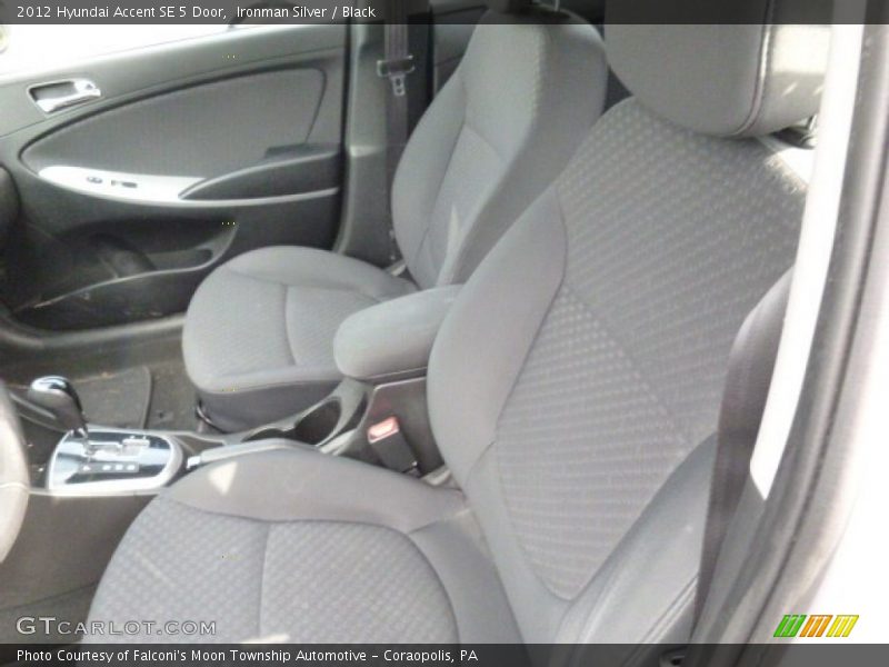 Ironman Silver / Black 2012 Hyundai Accent SE 5 Door