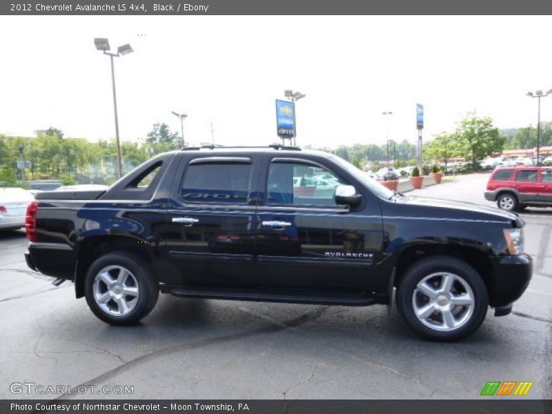Black / Ebony 2012 Chevrolet Avalanche LS 4x4