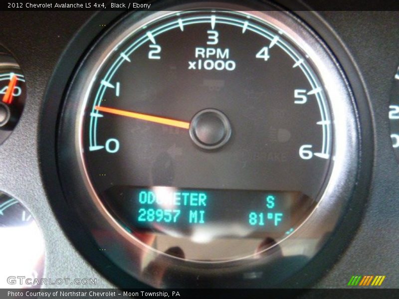 Black / Ebony 2012 Chevrolet Avalanche LS 4x4