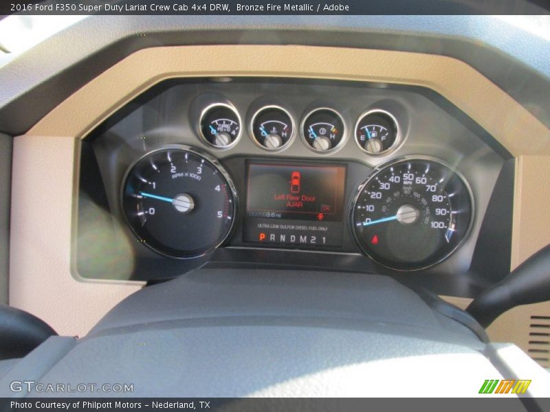  2016 F350 Super Duty Lariat Crew Cab 4x4 DRW Lariat Crew Cab 4x4 DRW Gauges