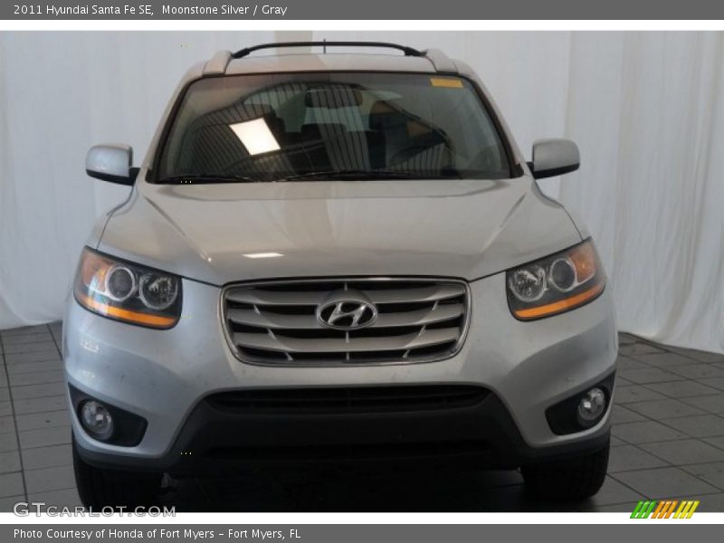 Moonstone Silver / Gray 2011 Hyundai Santa Fe SE