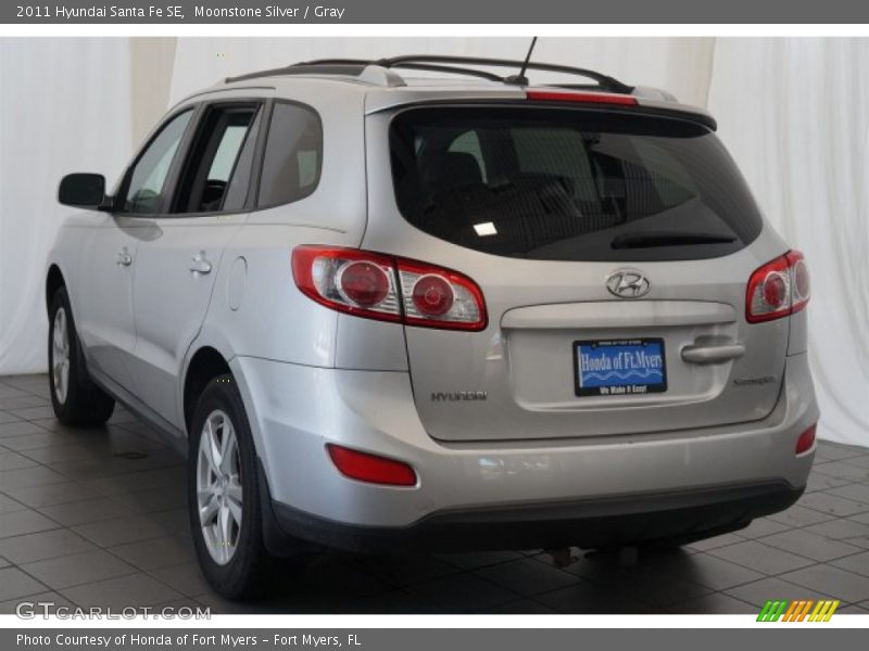 Moonstone Silver / Gray 2011 Hyundai Santa Fe SE