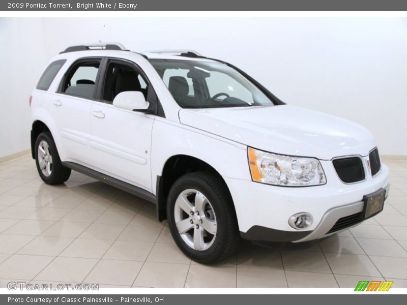 Bright White / Ebony 2009 Pontiac Torrent