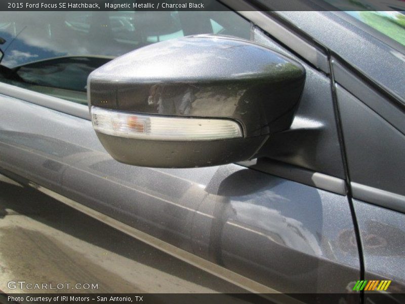 Magnetic Metallic / Charcoal Black 2015 Ford Focus SE Hatchback