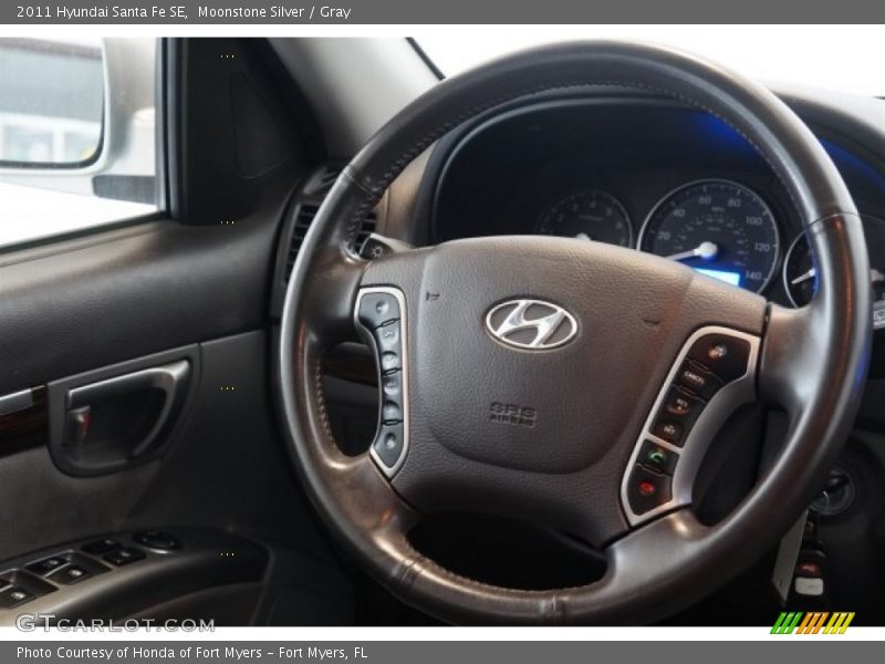 Moonstone Silver / Gray 2011 Hyundai Santa Fe SE