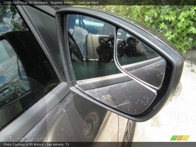 Magnetic Metallic / Charcoal Black 2015 Ford Focus SE Hatchback