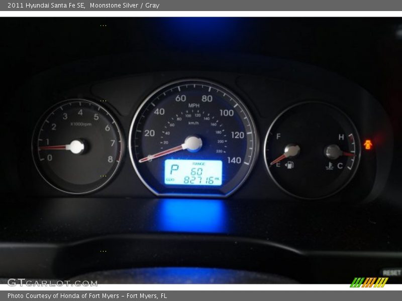 Moonstone Silver / Gray 2011 Hyundai Santa Fe SE