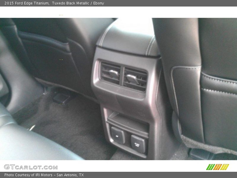 Tuxedo Black Metallic / Ebony 2015 Ford Edge Titanium