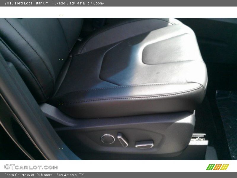 Tuxedo Black Metallic / Ebony 2015 Ford Edge Titanium