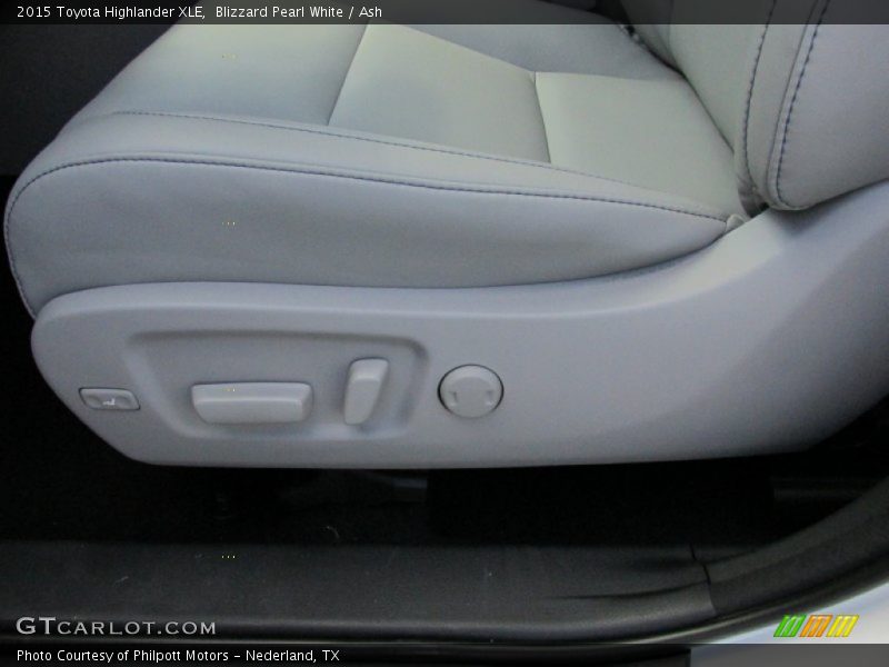 Blizzard Pearl White / Ash 2015 Toyota Highlander XLE