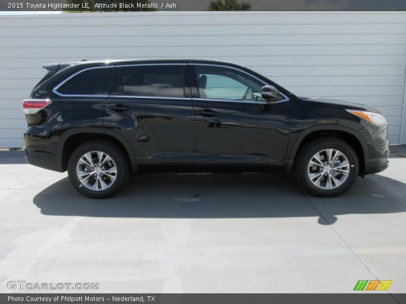Attitude Black Metallic / Ash 2015 Toyota Highlander LE