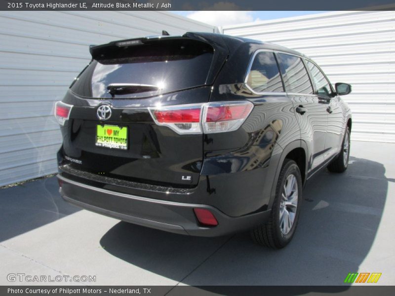 Attitude Black Metallic / Ash 2015 Toyota Highlander LE