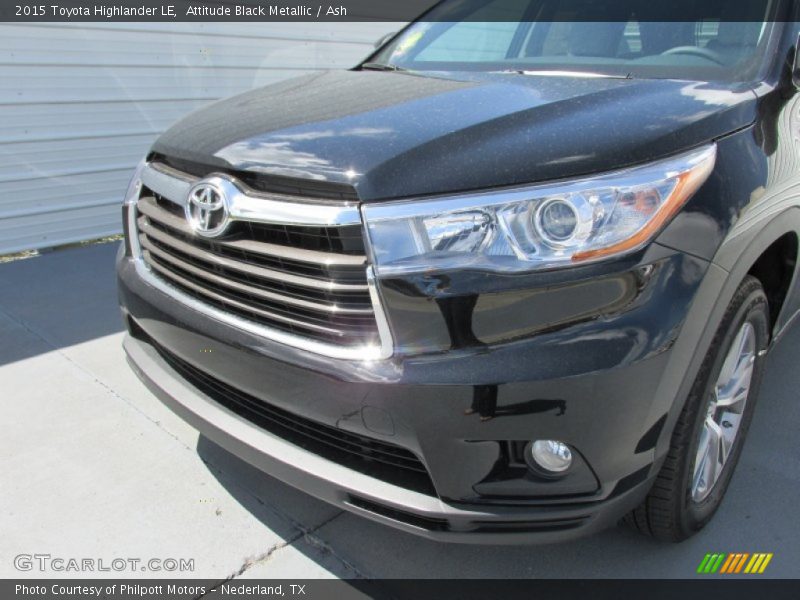 Attitude Black Metallic / Ash 2015 Toyota Highlander LE
