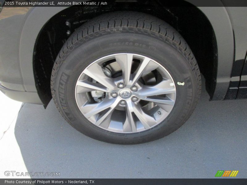Attitude Black Metallic / Ash 2015 Toyota Highlander LE