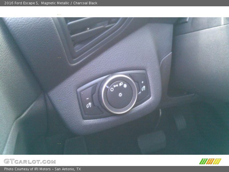 Magnetic Metallic / Charcoal Black 2016 Ford Escape S