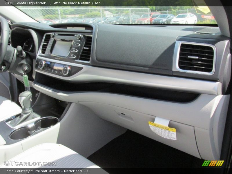 Attitude Black Metallic / Ash 2015 Toyota Highlander LE