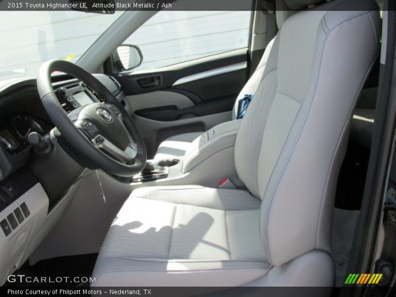 Attitude Black Metallic / Ash 2015 Toyota Highlander LE