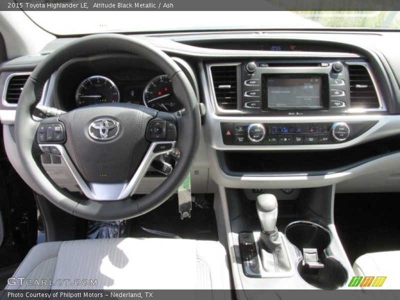 Attitude Black Metallic / Ash 2015 Toyota Highlander LE