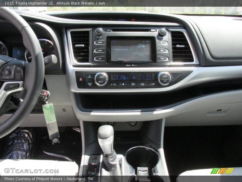 Attitude Black Metallic / Ash 2015 Toyota Highlander LE