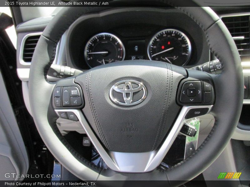 Attitude Black Metallic / Ash 2015 Toyota Highlander LE