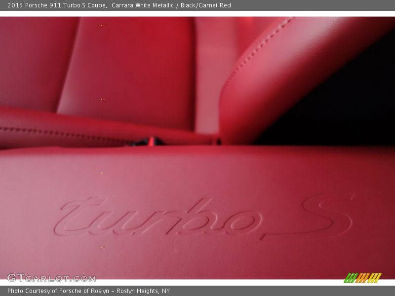  2015 911 Turbo S Coupe Logo