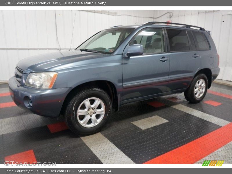 Bluestone Metallic / Ivory 2003 Toyota Highlander V6 4WD
