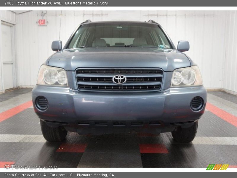 Bluestone Metallic / Ivory 2003 Toyota Highlander V6 4WD