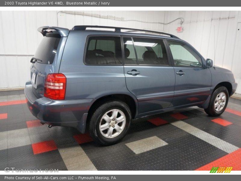 Bluestone Metallic / Ivory 2003 Toyota Highlander V6 4WD