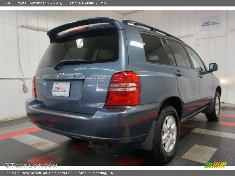 Bluestone Metallic / Ivory 2003 Toyota Highlander V6 4WD