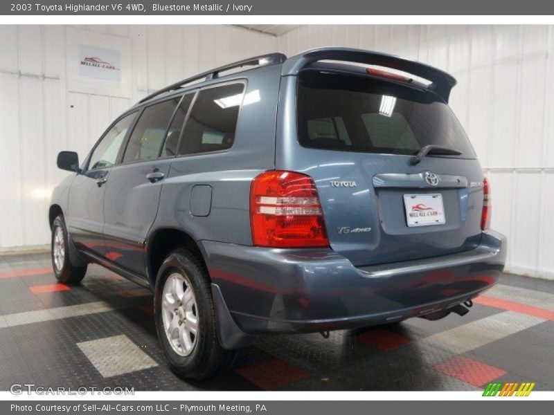 Bluestone Metallic / Ivory 2003 Toyota Highlander V6 4WD