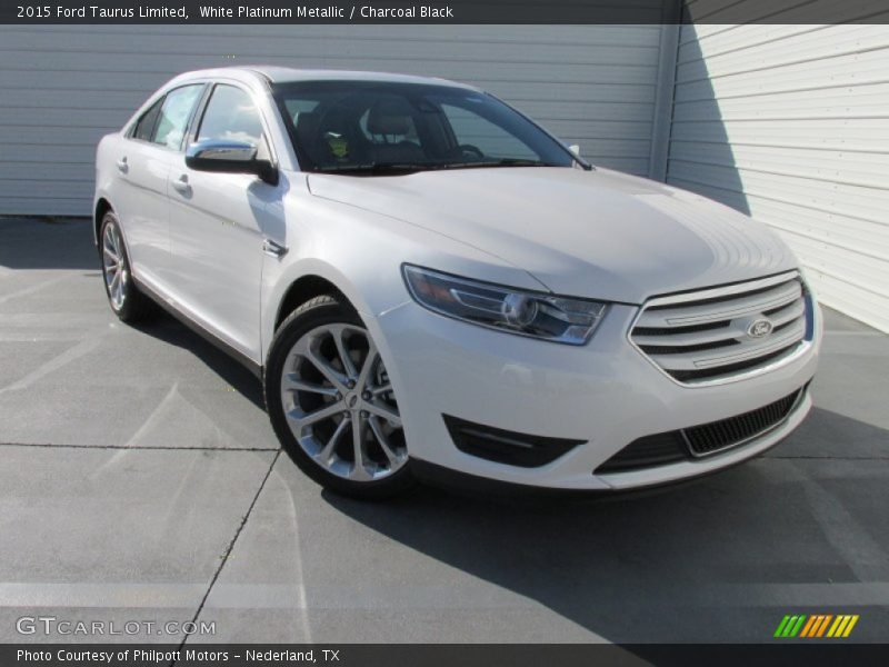 White Platinum Metallic / Charcoal Black 2015 Ford Taurus Limited