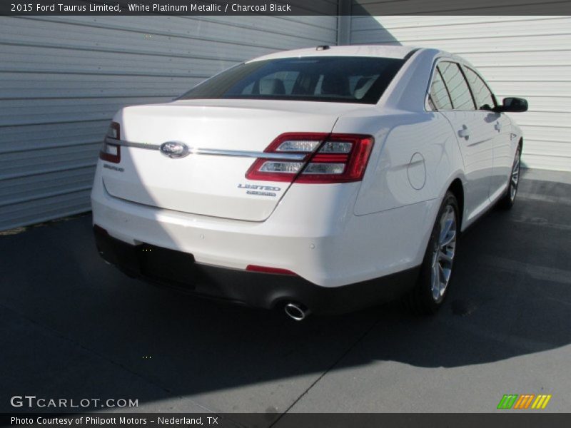 White Platinum Metallic / Charcoal Black 2015 Ford Taurus Limited