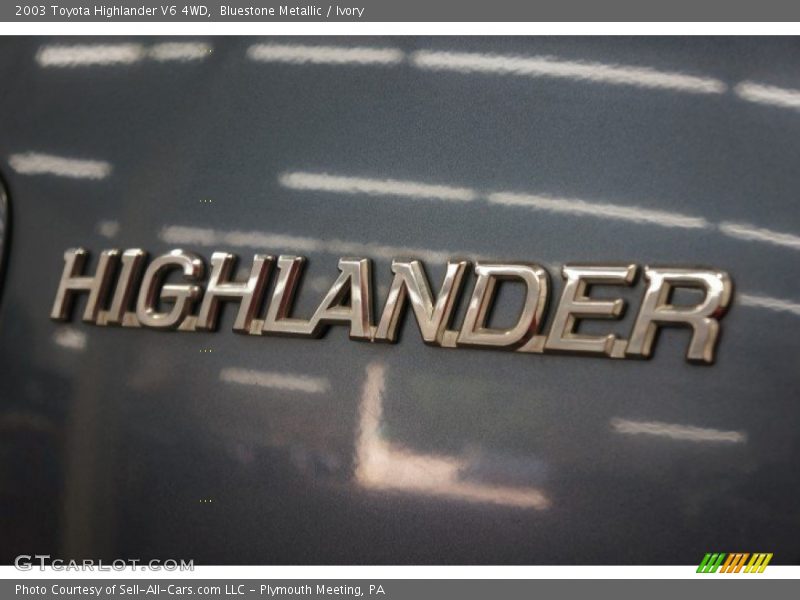 Bluestone Metallic / Ivory 2003 Toyota Highlander V6 4WD