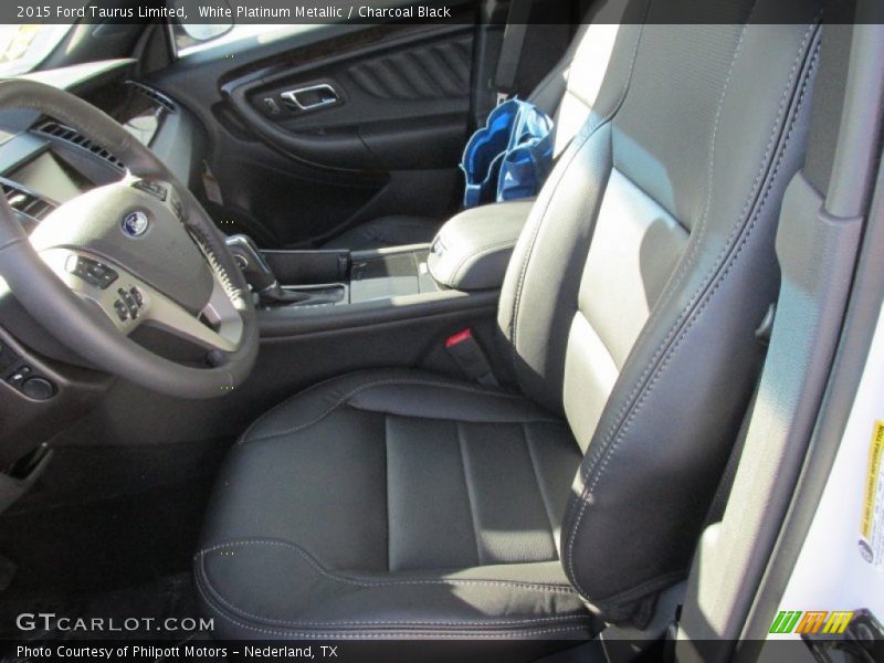 White Platinum Metallic / Charcoal Black 2015 Ford Taurus Limited