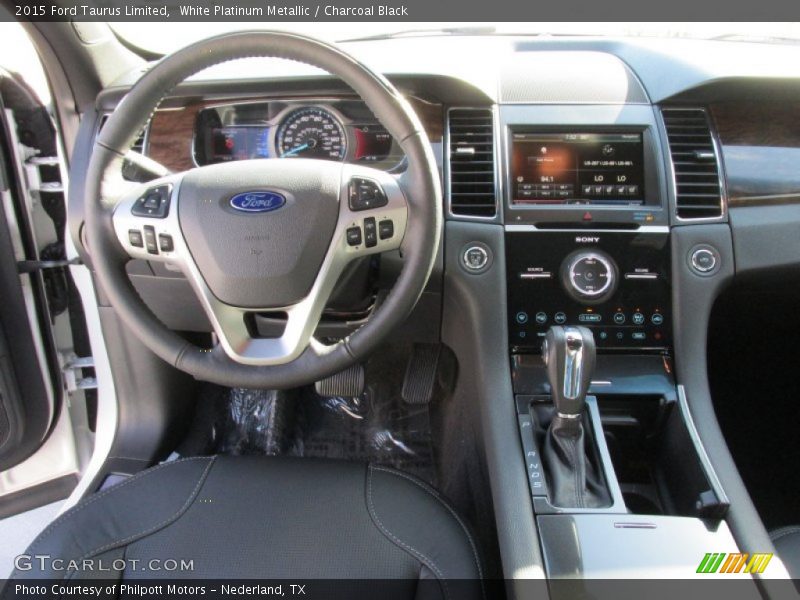 White Platinum Metallic / Charcoal Black 2015 Ford Taurus Limited