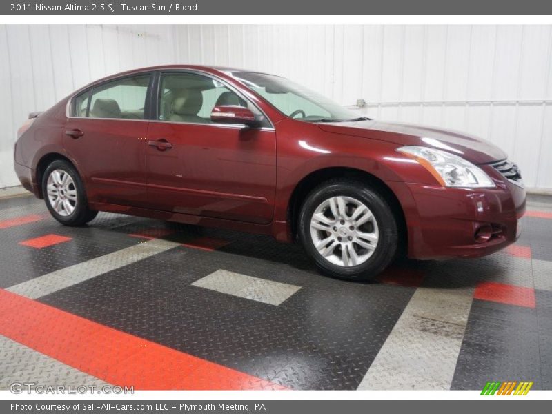Tuscan Sun / Blond 2011 Nissan Altima 2.5 S