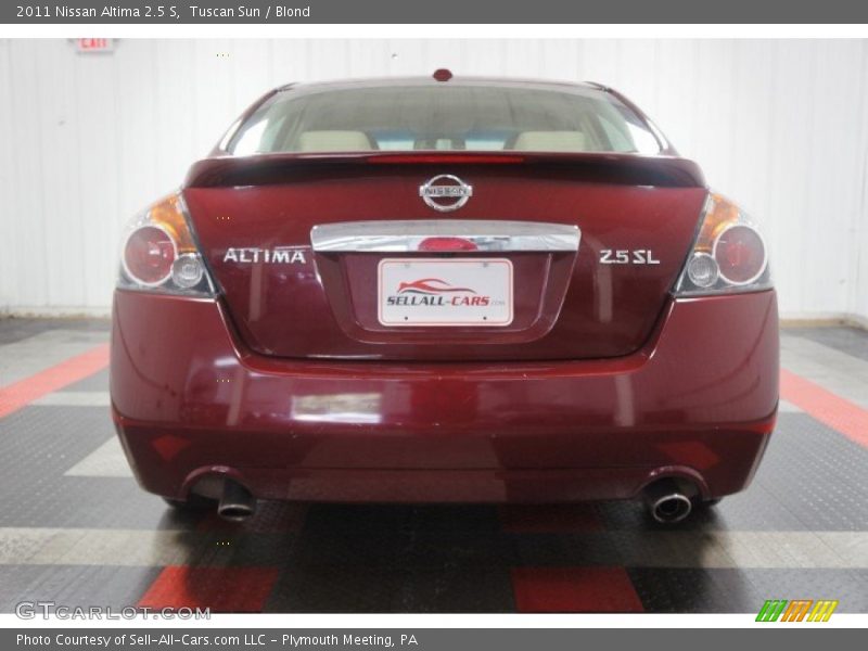 Tuscan Sun / Blond 2011 Nissan Altima 2.5 S