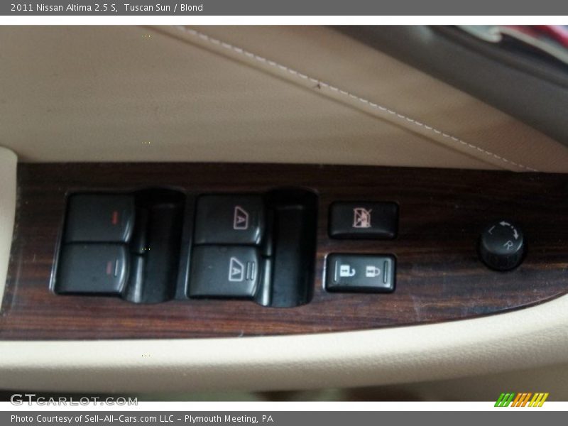 Tuscan Sun / Blond 2011 Nissan Altima 2.5 S