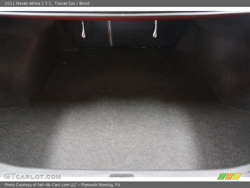 Tuscan Sun / Blond 2011 Nissan Altima 2.5 S