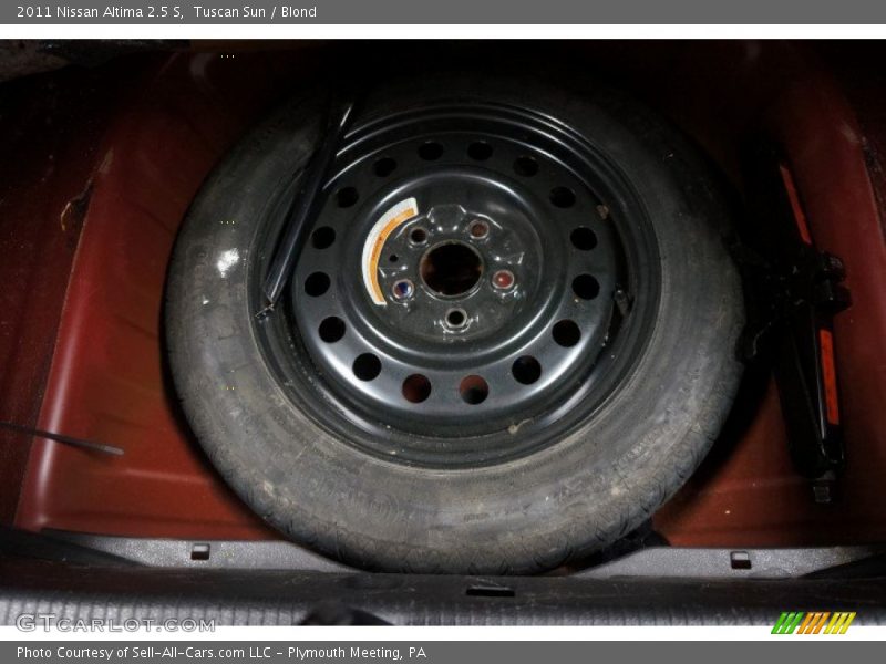 Tuscan Sun / Blond 2011 Nissan Altima 2.5 S