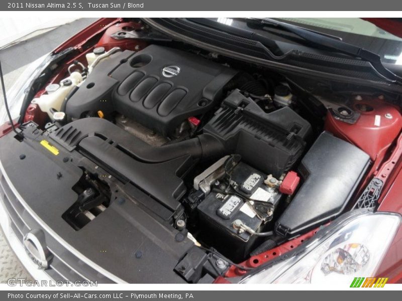 Tuscan Sun / Blond 2011 Nissan Altima 2.5 S
