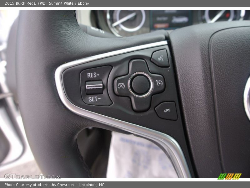 Summit White / Ebony 2015 Buick Regal FWD