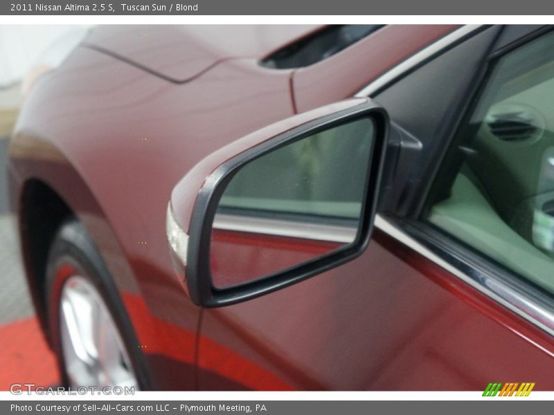 Tuscan Sun / Blond 2011 Nissan Altima 2.5 S