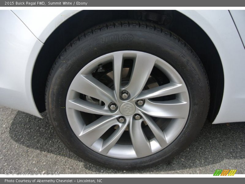 Summit White / Ebony 2015 Buick Regal FWD