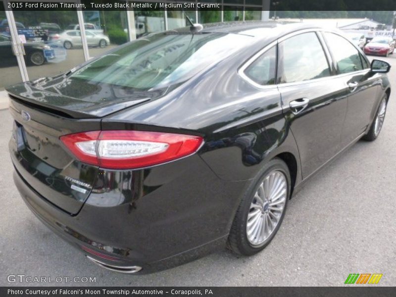 Tuxedo Black Metallic / Medium Soft Ceramic 2015 Ford Fusion Titanium