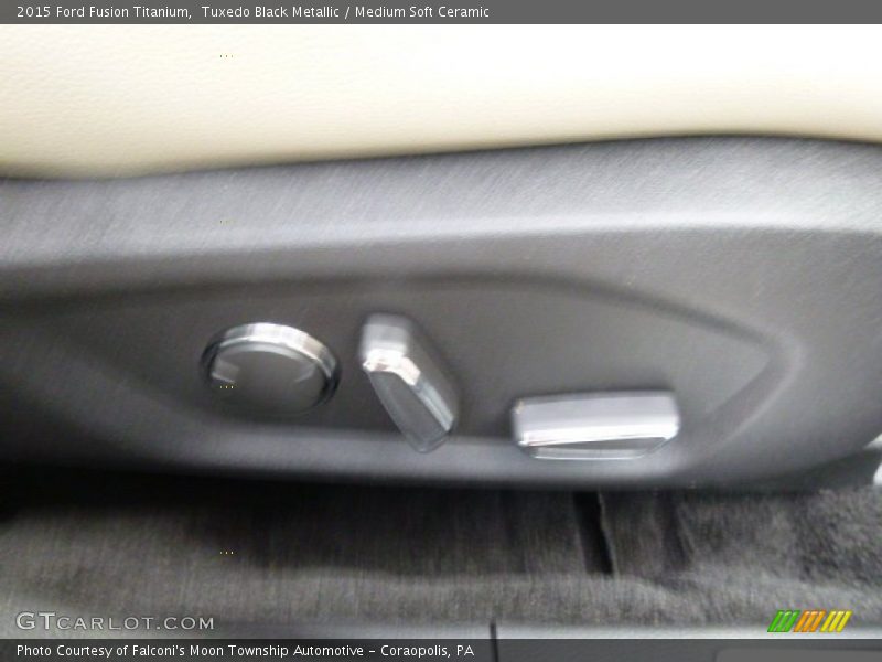 Tuxedo Black Metallic / Medium Soft Ceramic 2015 Ford Fusion Titanium