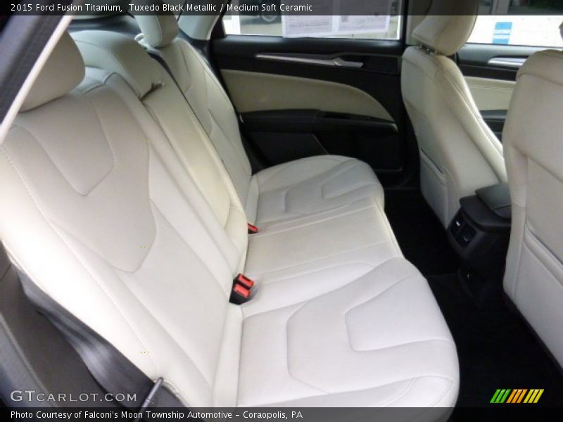 Tuxedo Black Metallic / Medium Soft Ceramic 2015 Ford Fusion Titanium
